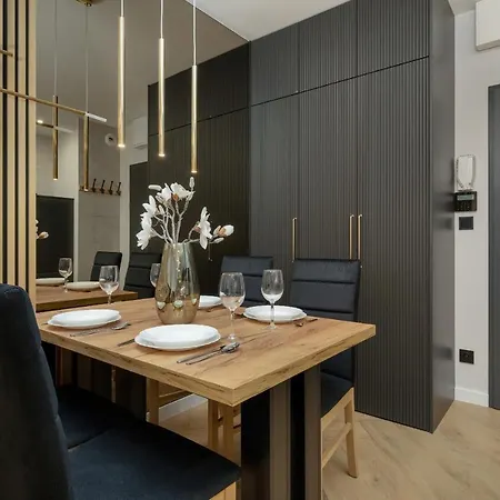 Black And Beige With Balcony And Parking In By Renters Apartament Wrocław